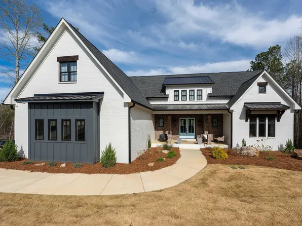 5731 Deercrest Ct, Trussville, AL 35173