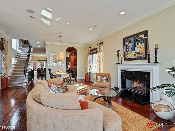 Living Room / Dining Room