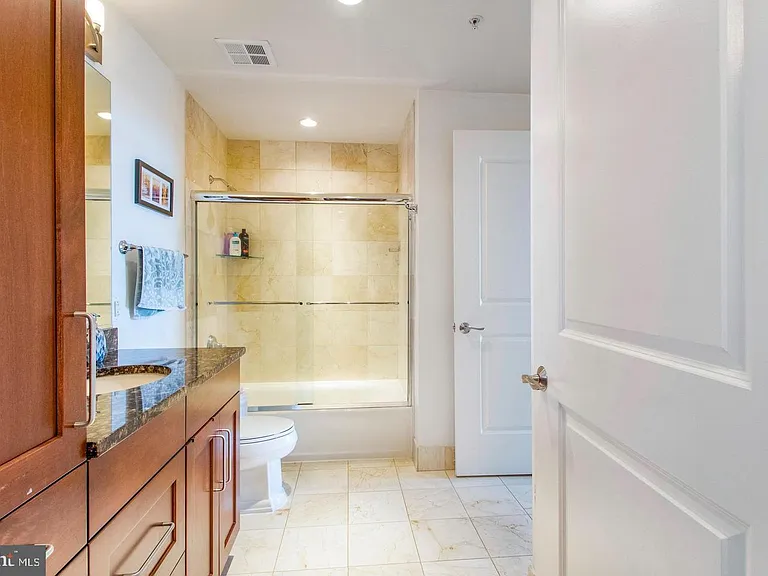 8220 Crestwood Heights Dr #814 — Photo 28