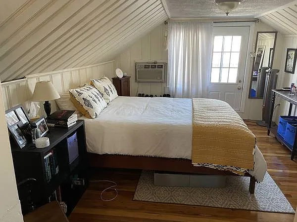 78 Amsden St #2 — Photo 5