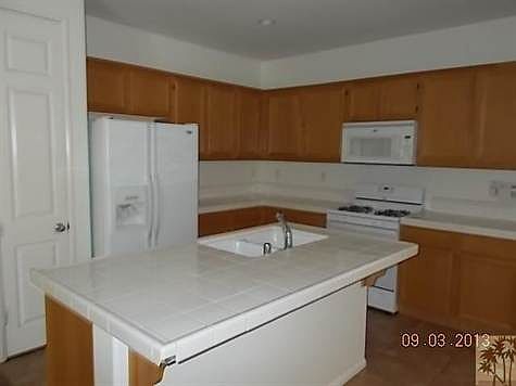 5th image of 62833 N Crescent Dr