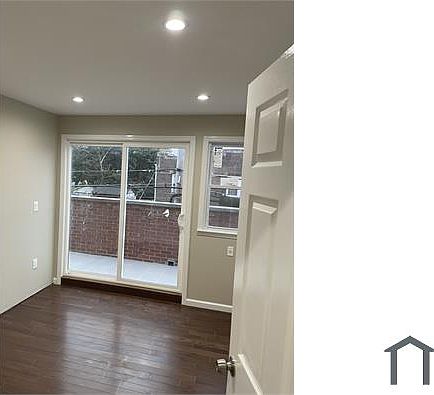 1st image of 10519 177th St #2