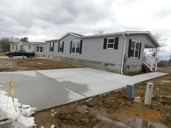 96 Valley View, Oxford Twp., NJ 07863