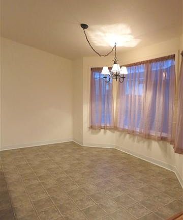 5th image of 8112 Spieden Dr