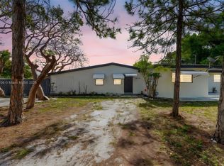 18201 NW 3rd Ave, Miami Gardens, FL 33169