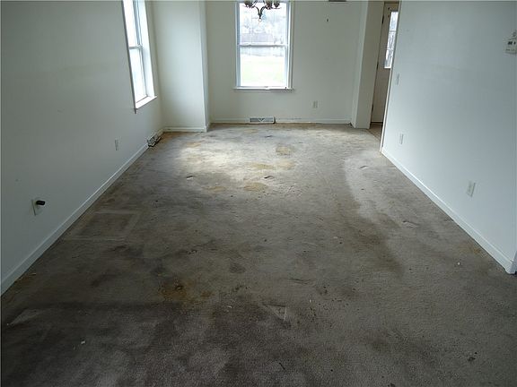 4th image of 608 Reed Ave