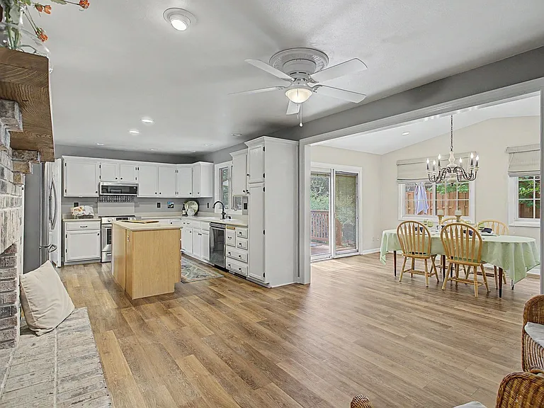 735 Big Valley Dr — Photo 7
