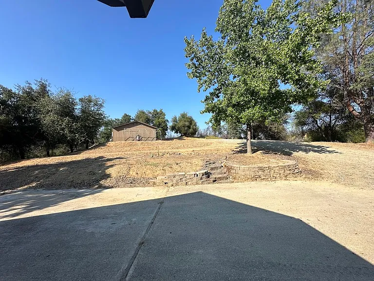 10964 Rainbow Lake Rd — Photo 32
