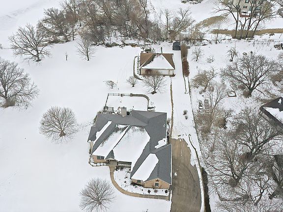 3rd image of 33817 N Fischer Dr