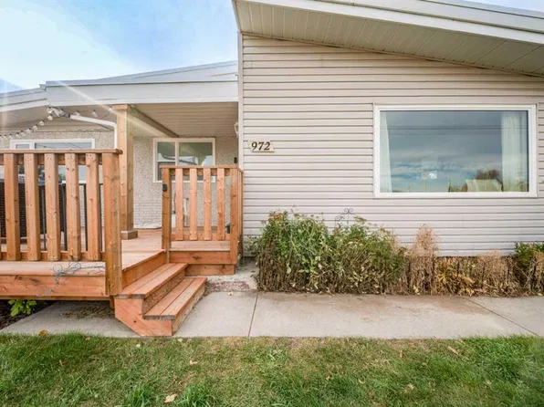 972 E Poplar Ave, Pincher Creek, AB T0K 1W0