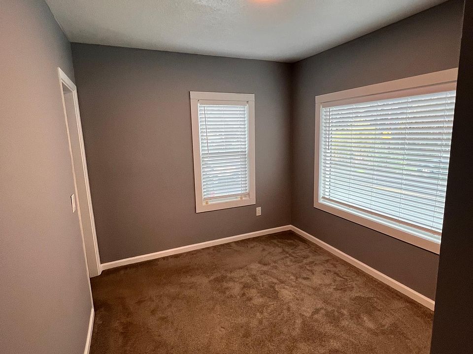 Bedroom and entrance to Bathroom
