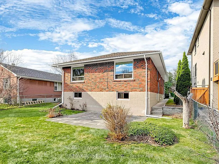 53 Wedgewood Dr — Photo 12