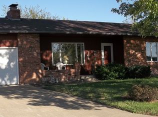 708 S Queens Hwy, Garnett, KS 66032