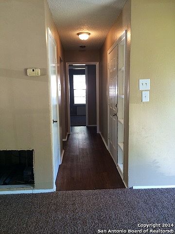 2nd image of 3011 Greenacres Dr