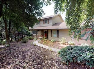 334 Pine Creek Trl, Mount Airy, NC 27030