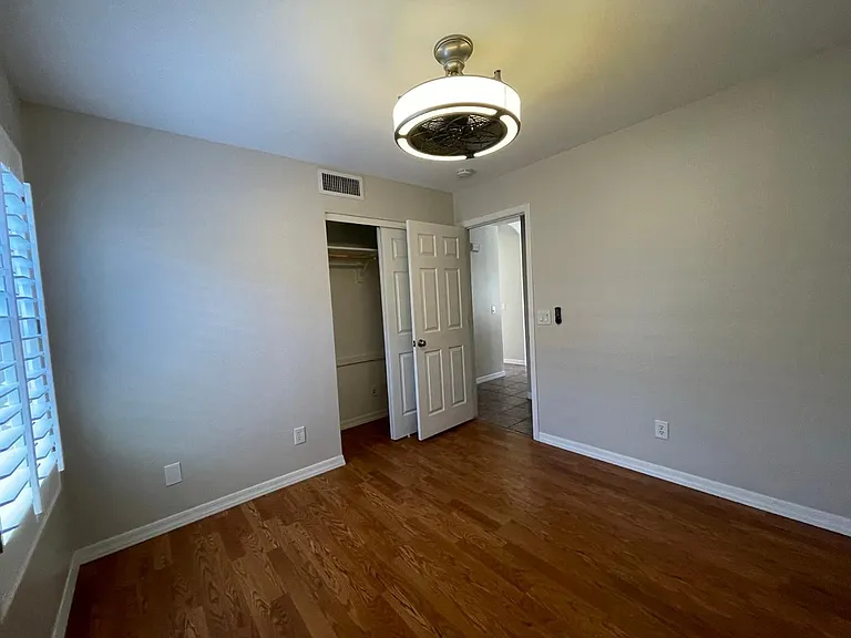 21611 N 48th Pl — Photo 17