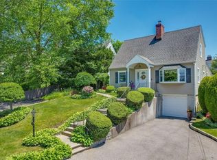 17 Wendover Rd, Eastchester, NY 10709