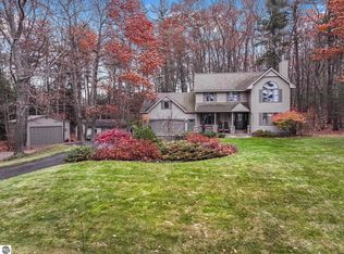 5347 Birch Glen Rd, Lake Ann, MI 49650