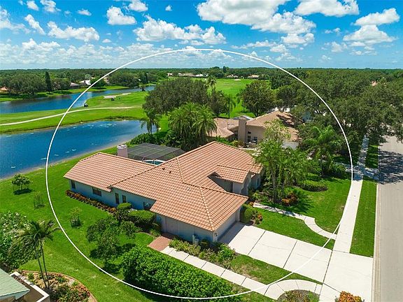 5th image of 8802 Misty Creek Dr