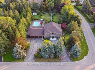 190 Sandys Dr, Vaughan, ON L4L 3E3