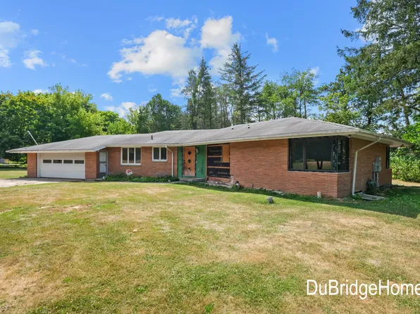 311 Honey Creek Ave SE, Ada, MI 49301