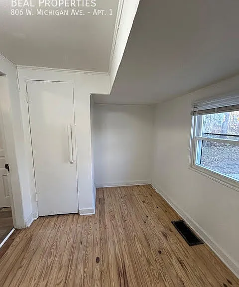 806 W Michigan Ave #1 — Photo 6