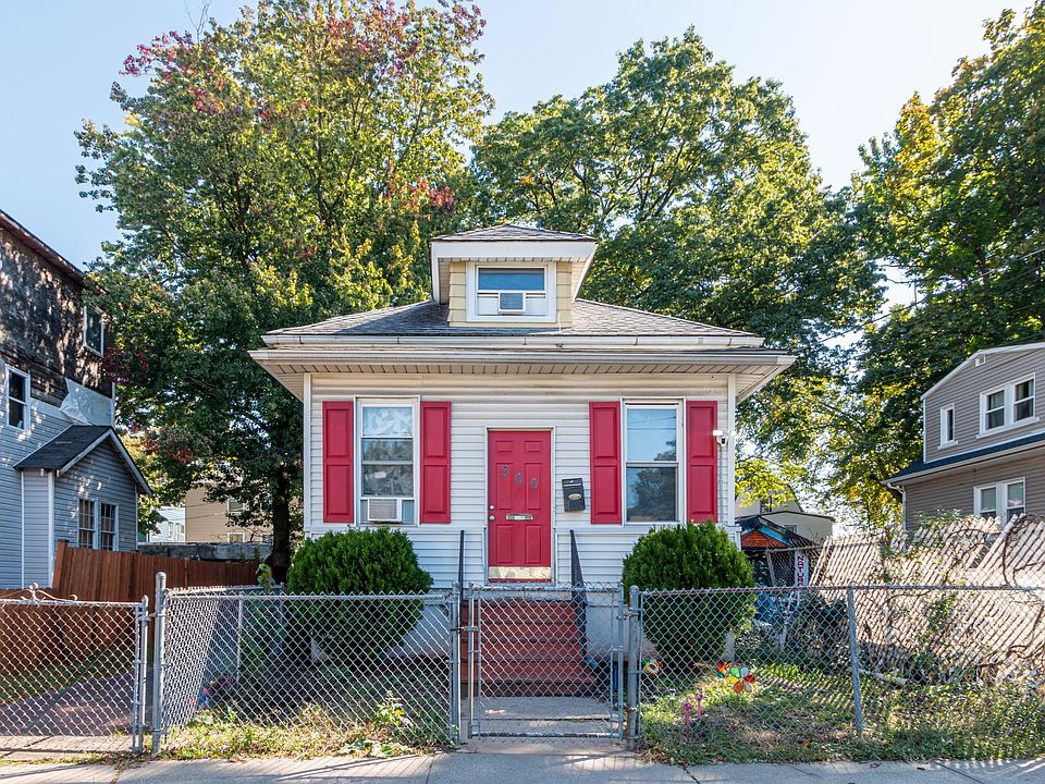 1st image of 300 Sanford Ave