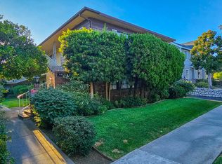 449 N Euclid Ave APT H, Pasadena, CA 91101