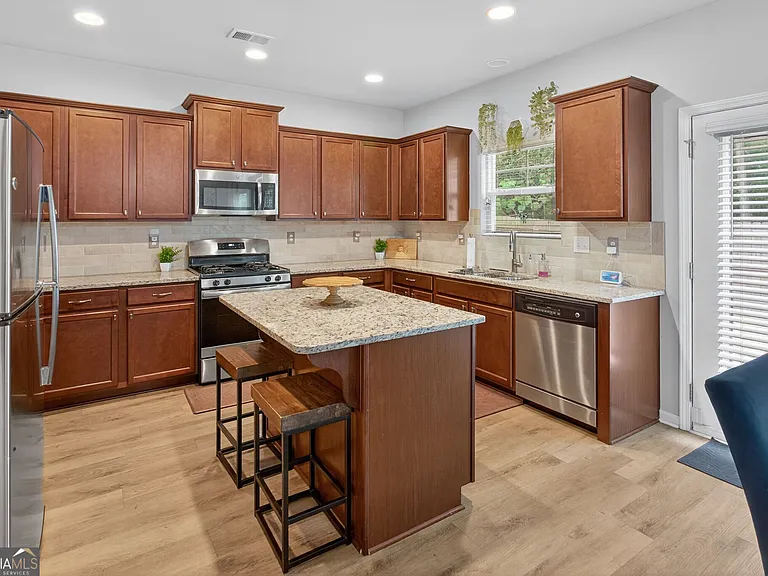 3333 Cascade Parc Blvd SW — Photo 8