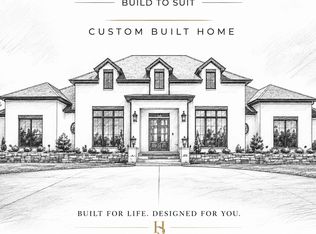 10 Jack McCellan Dr, Roswell, NM 88201