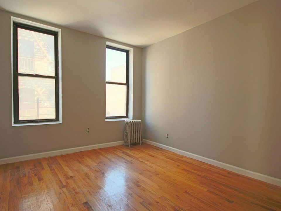2nd image of 221 S 3rd St APT 2D