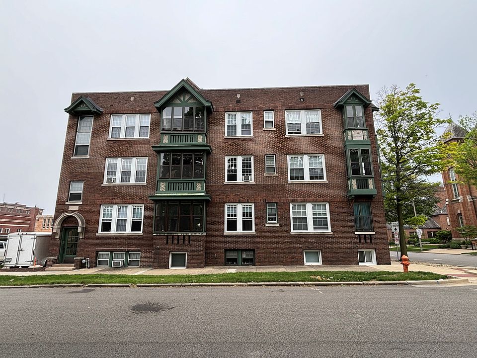 2nd image of 308 N State St APT 1A