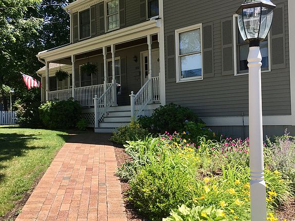 3rd image of 800 East Main Street