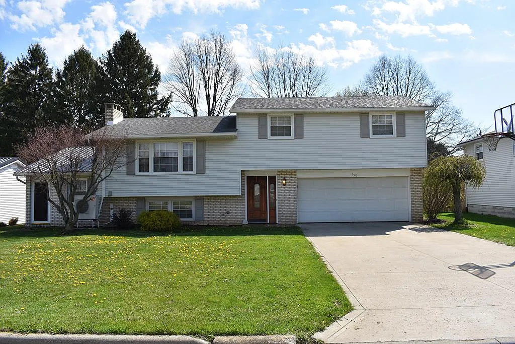 159 Poplar Ave photo 1