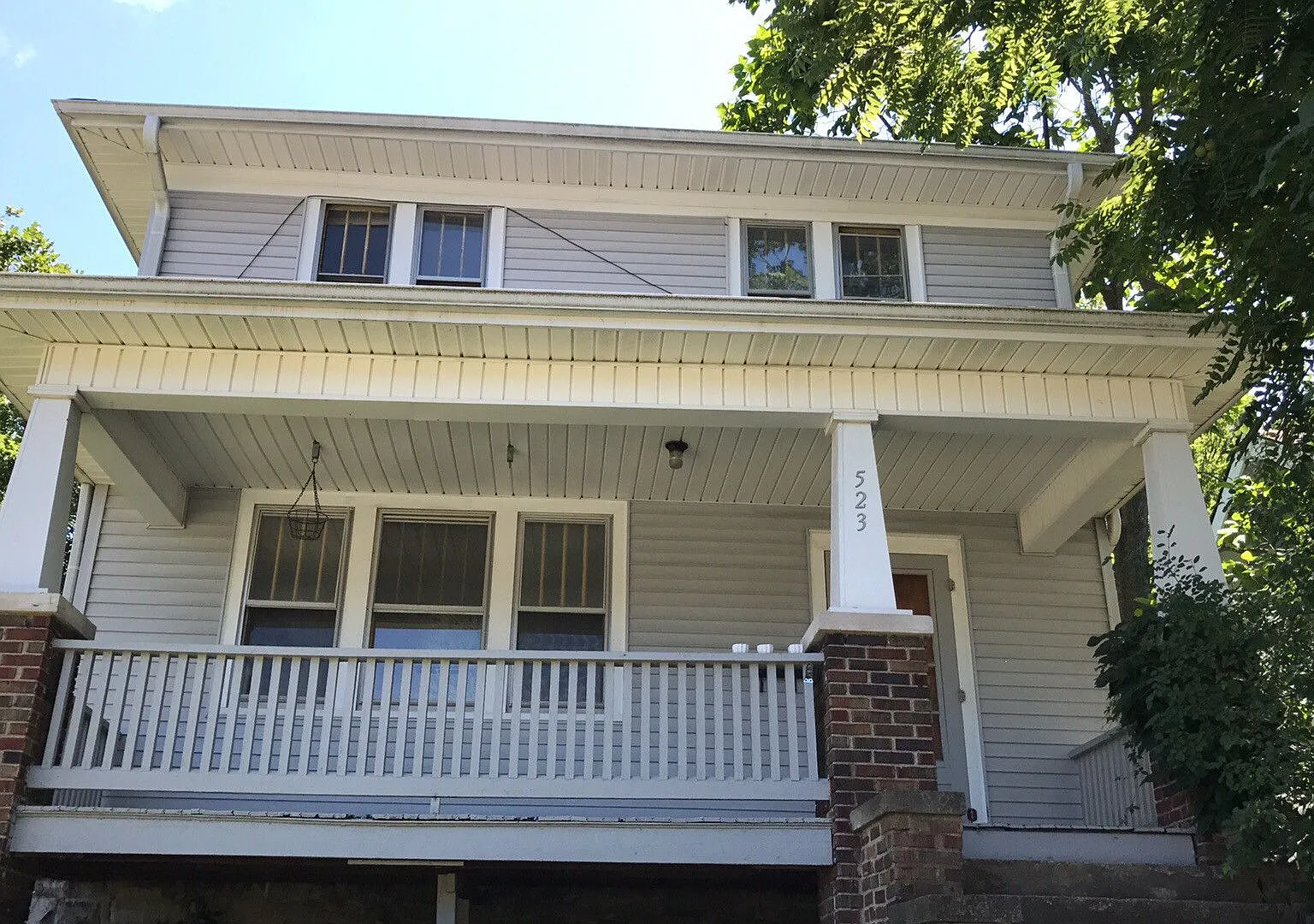 4 Bedroom Available August 2027! Monthly Rent $3,400 — Photo 2