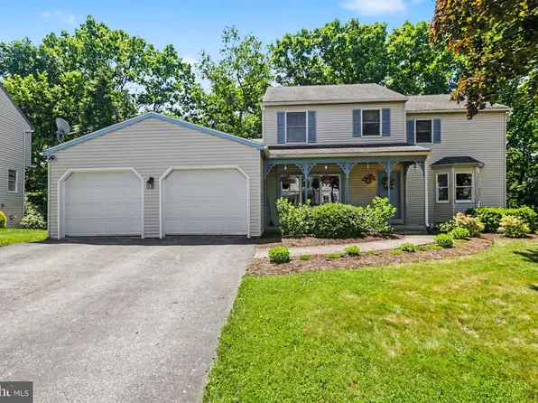 17 Victoria Way, Camp Hill, PA 17011
