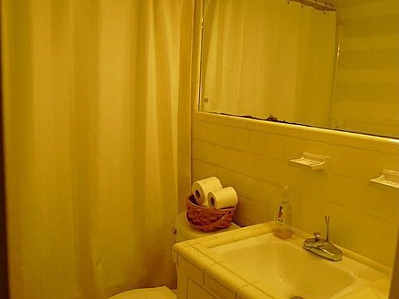 5th image of 2107 N Galveston Ave