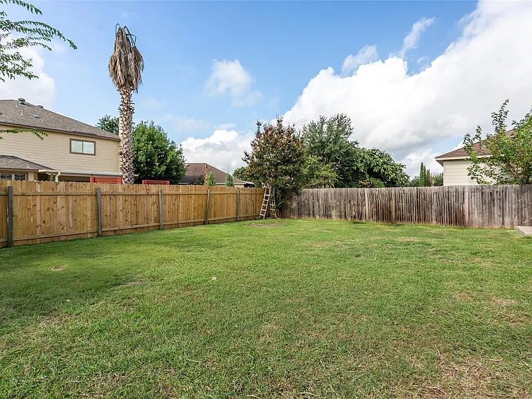 1752 Bayland St — Photo 24