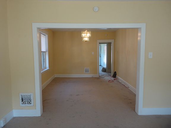 2nd image of 5814 S Kingshighway Blvd