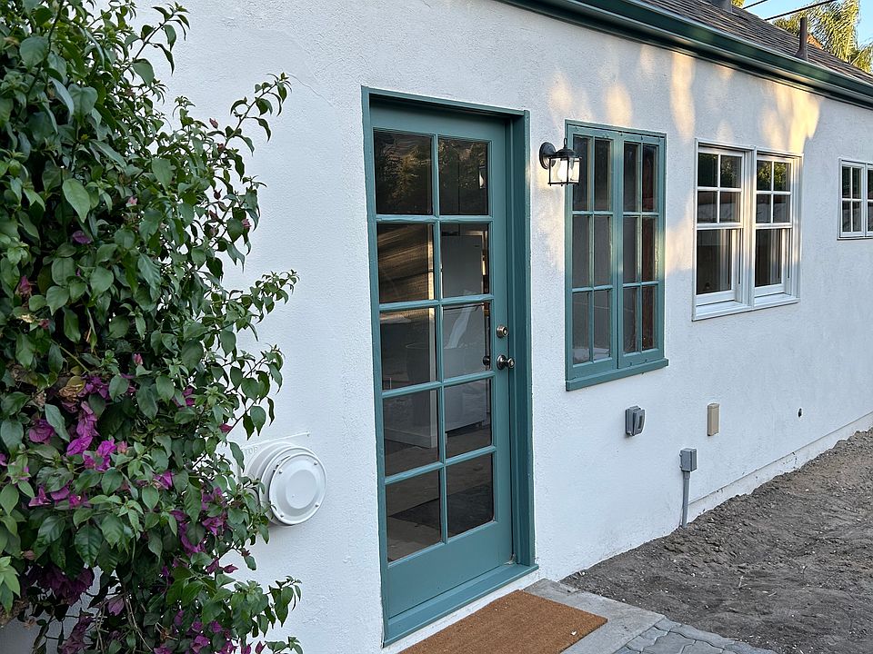 1st image of 823 Murray Ave