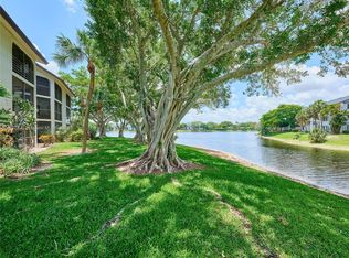 5380 Cedar Lake Dr APT 204, Boynton Beach, FL 33437