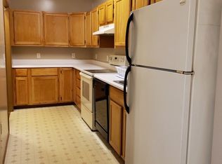 102 Whiting St APT 1, Milford, KS 66514
