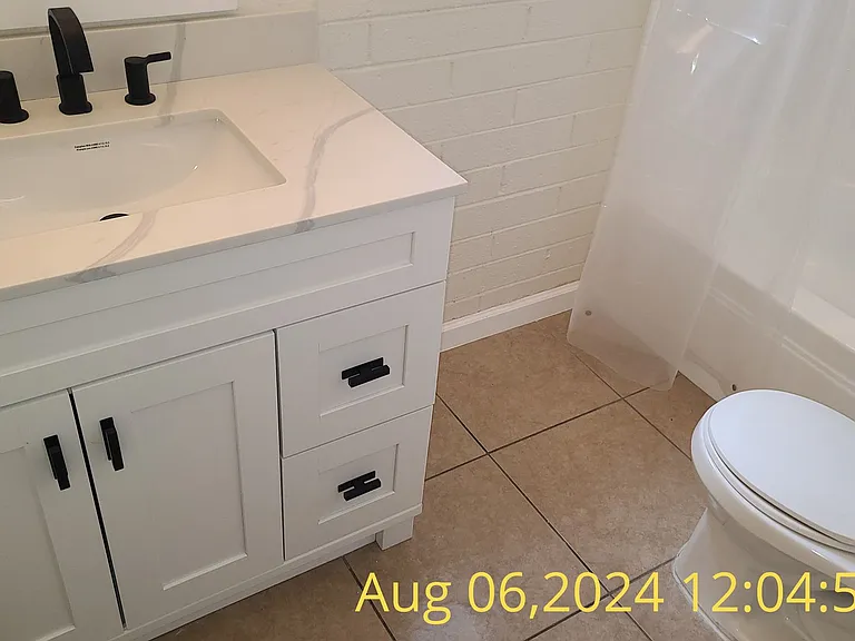 2602 N 14th Ave — Photo 17