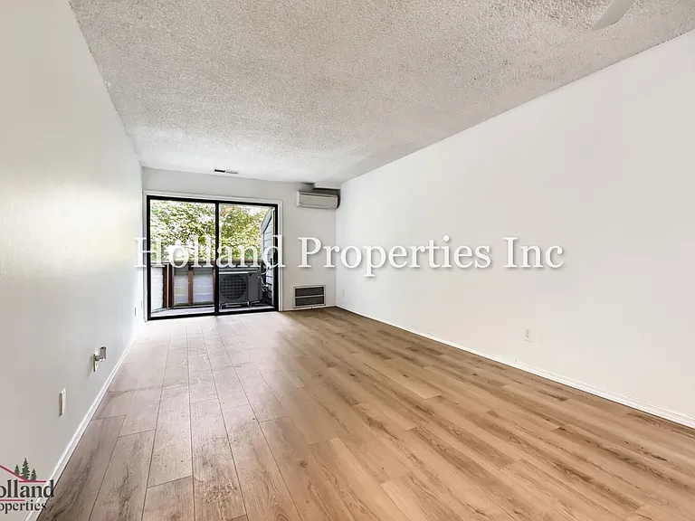 8747 SW Brightfield Cir — Photo 11