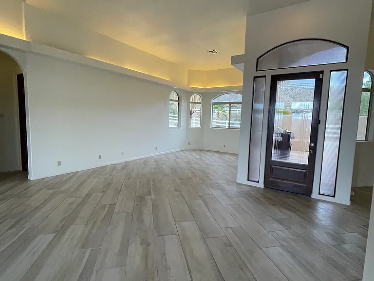 10745 Pinon Ave — Photo 6