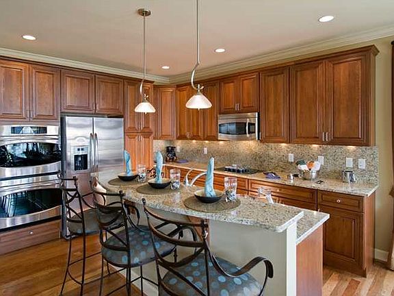 5th image of 215 Patriot Ln #221