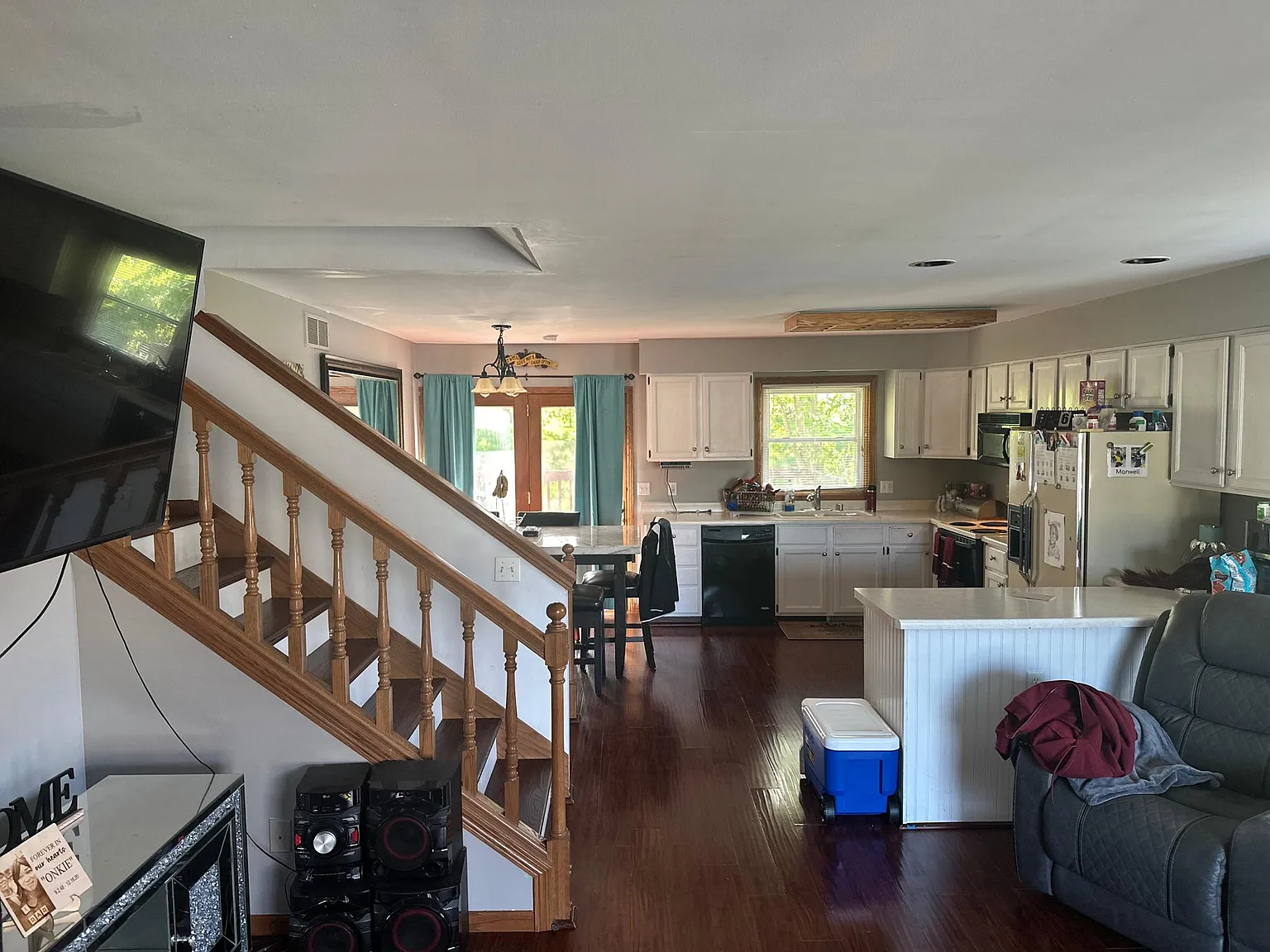 2 bed, 1710 sqft, $2,300 — Photo 4