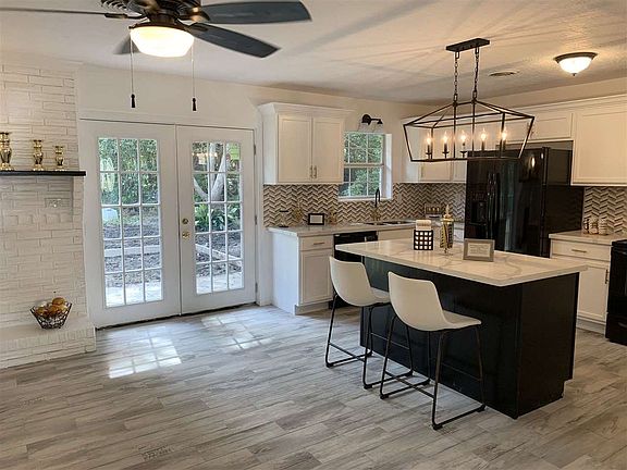 5th image of 4202 McFarland Cir