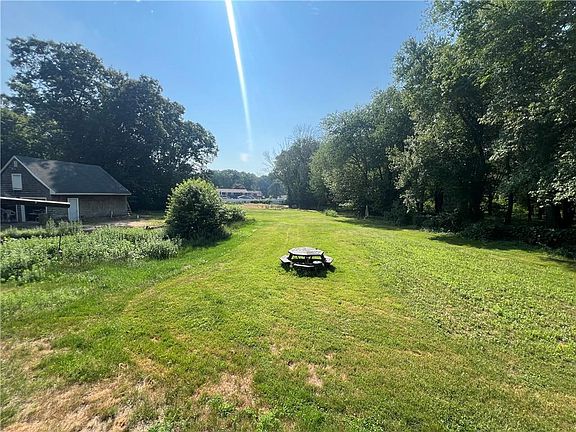 5th image of 48 Colvintown Rd