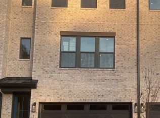 121 Bridgecrest Rd #26, Roswell, GA 30075